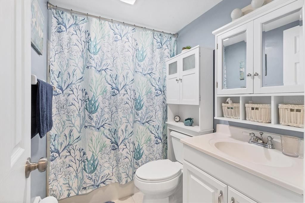 Active With Contract: $89,900 (1 beds, 1 baths, 576 Square Feet)