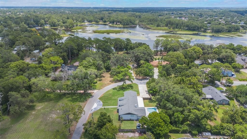 Недавно продано: $610,000 (4 спален, 3 ванн, 2228 Квадратных фут)