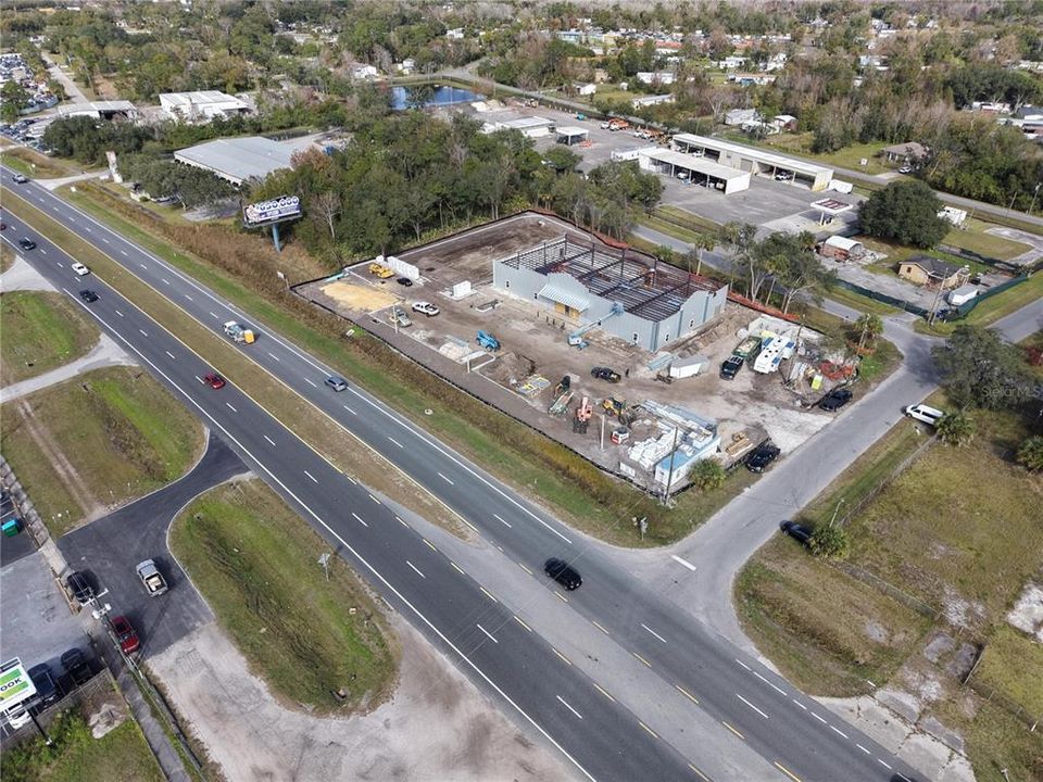 待售: $425,000 (0.92 acres)