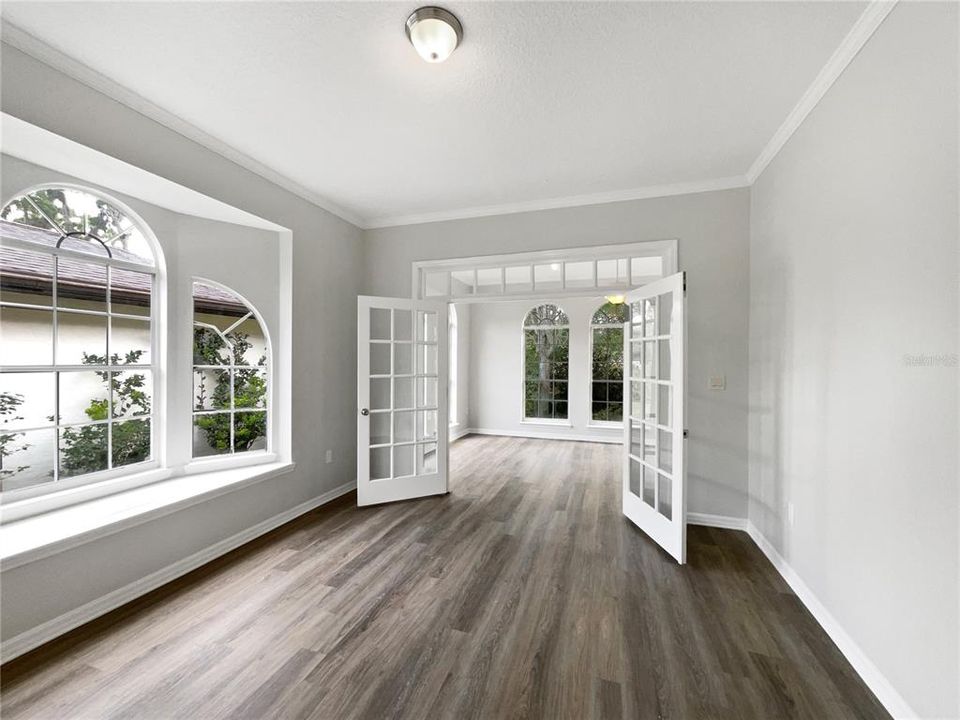 На продажу: $316,000 (2 спален, 2 ванн, 2199 Квадратных фут)