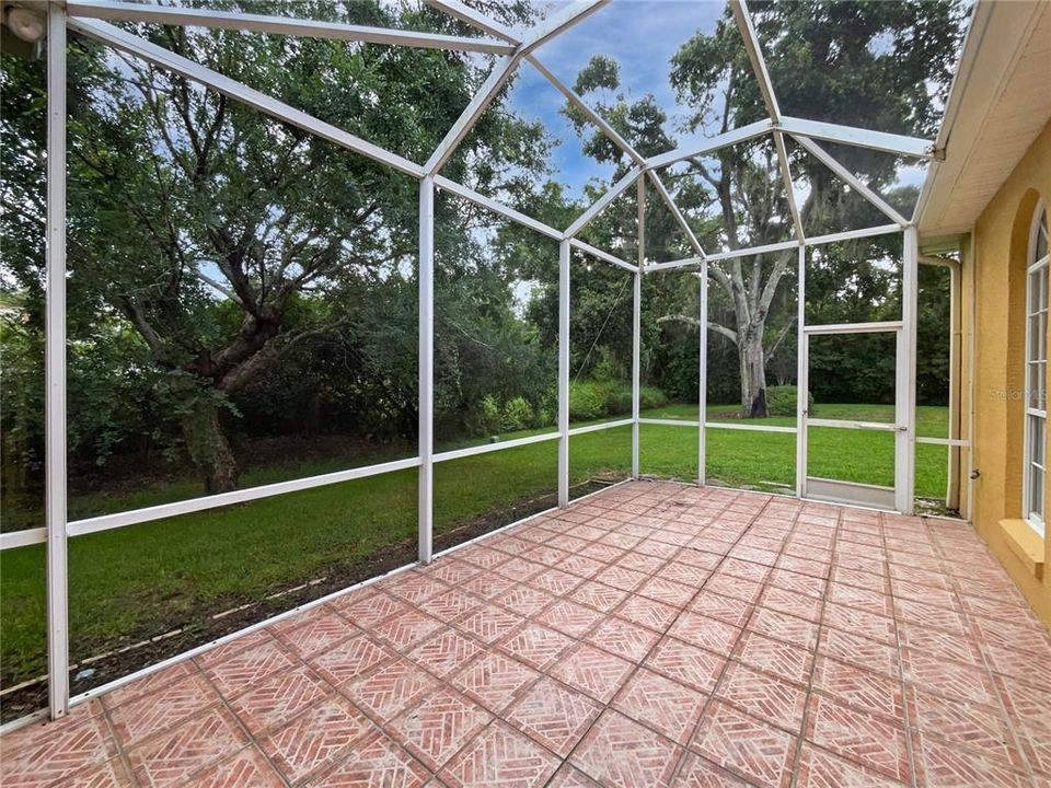 На продажу: $316,000 (2 спален, 2 ванн, 2199 Квадратных фут)