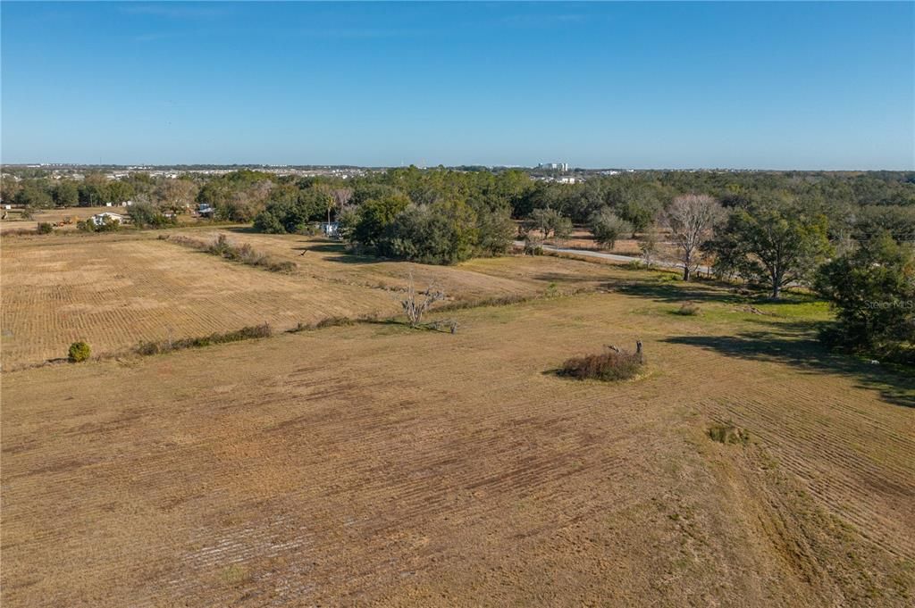 待售: $1,200,000 (23.88 acres)