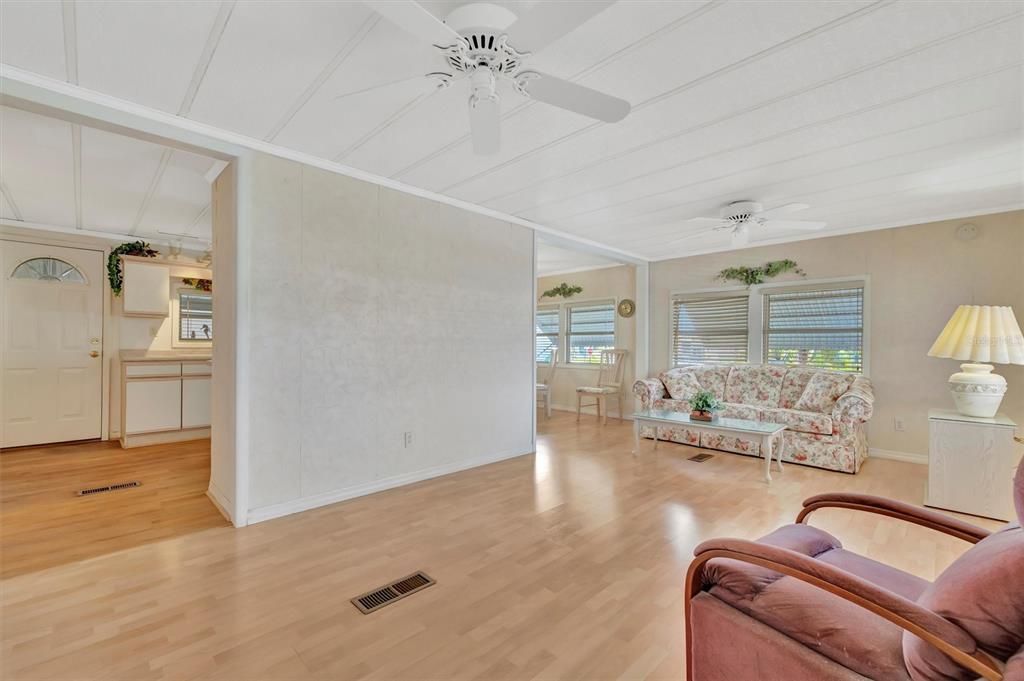 En Venta: $139,000 (3 camas, 2 baños, 1152 Pies cuadrados)