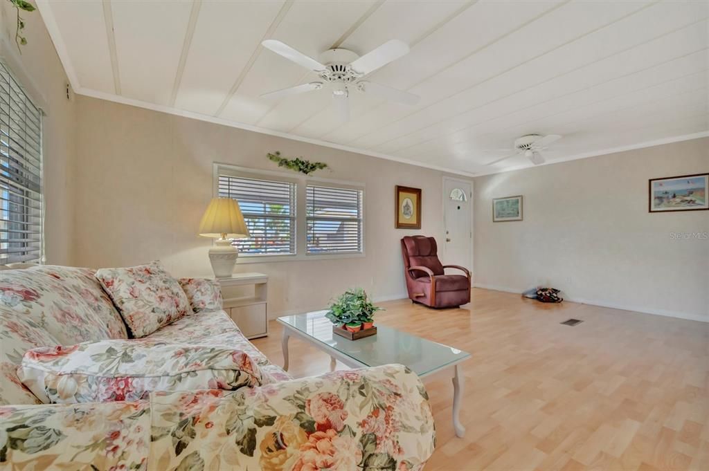 En Venta: $139,000 (3 camas, 2 baños, 1152 Pies cuadrados)