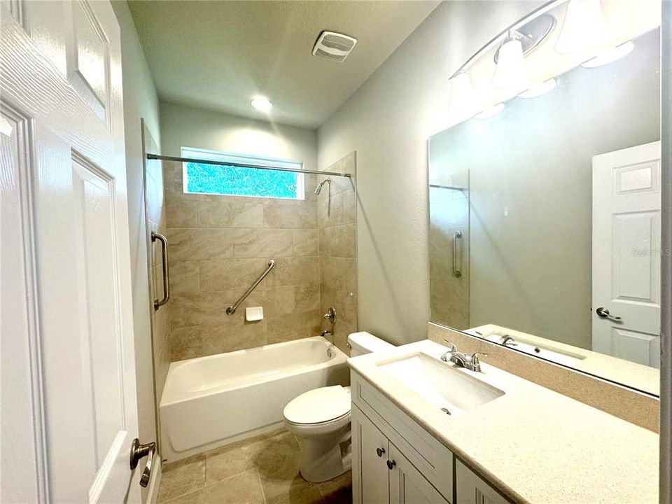 待售: $299,000 (3 贝兹, 2 浴室, 1584 平方英尺)