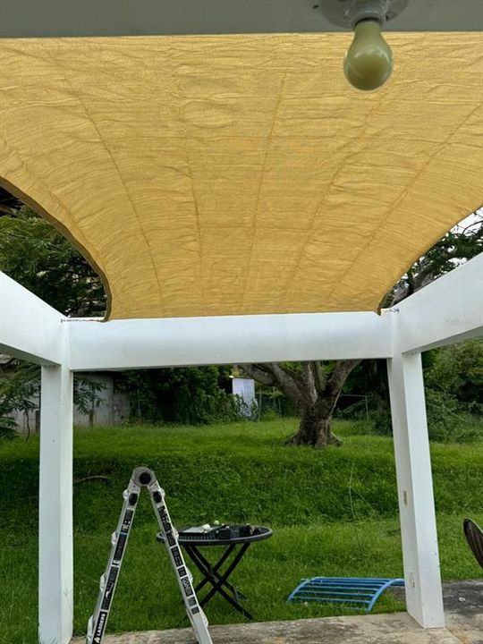 For Sale: $799,000 (6 beds, 4 baths, 3500 Square Feet)