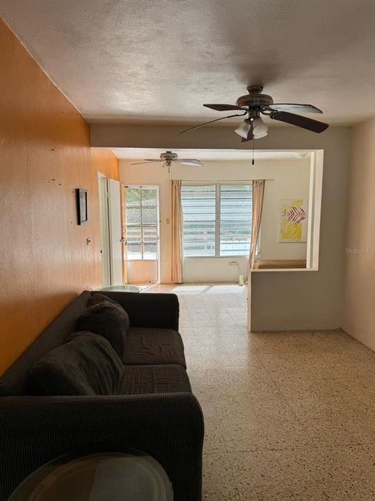 For Sale: $799,000 (6 beds, 4 baths, 3500 Square Feet)