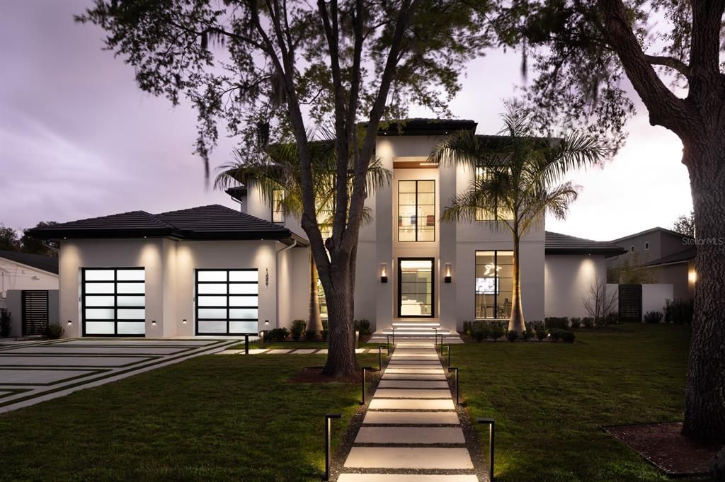 На продажу: $5,450,000 (5 спален, 5 ванн, 5164 Квадратных фут)