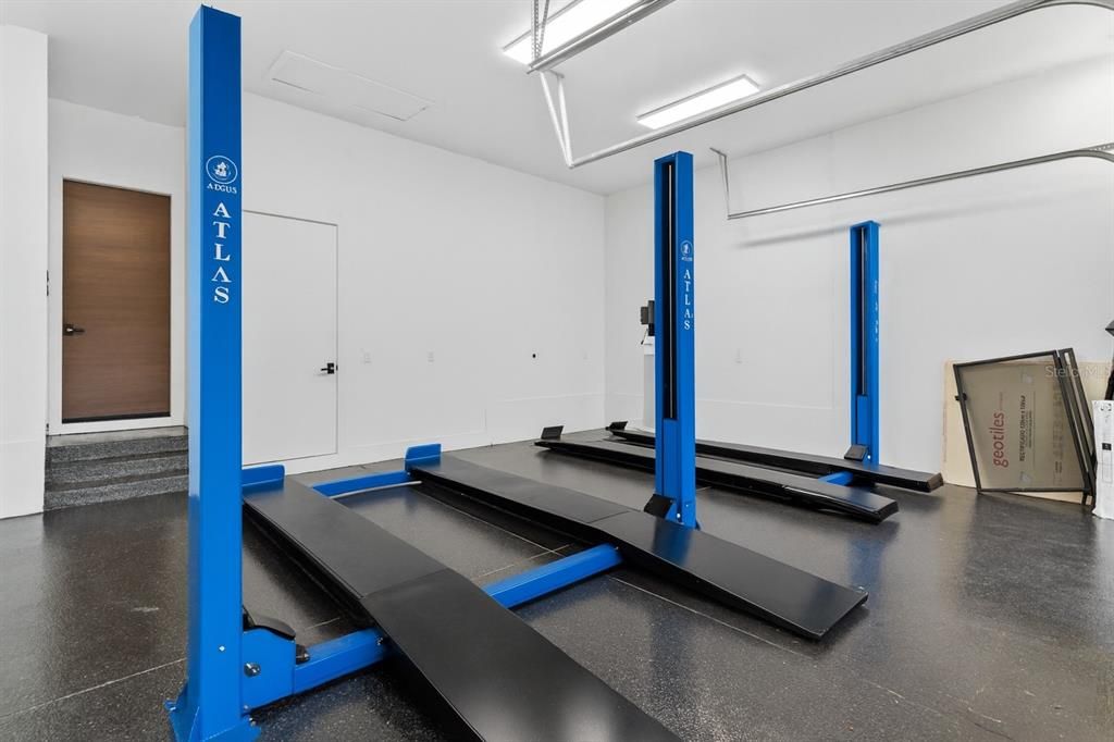 На продажу: $5,450,000 (5 спален, 5 ванн, 5164 Квадратных фут)