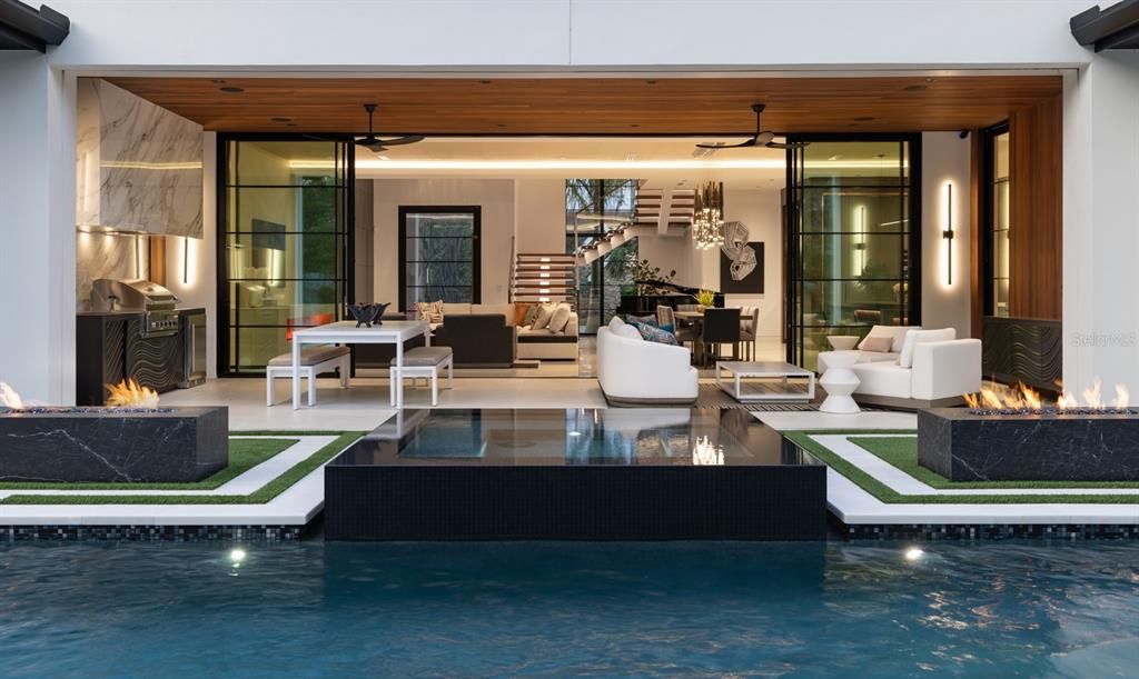 На продажу: $5,450,000 (5 спален, 5 ванн, 5164 Квадратных фут)