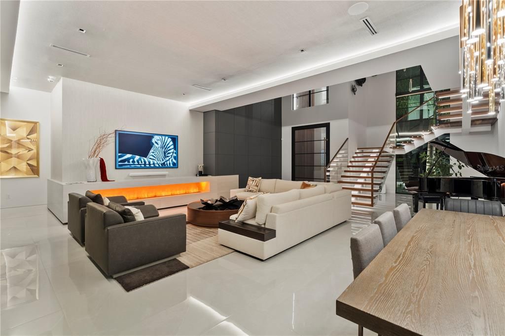 На продажу: $5,450,000 (5 спален, 5 ванн, 5164 Квадратных фут)