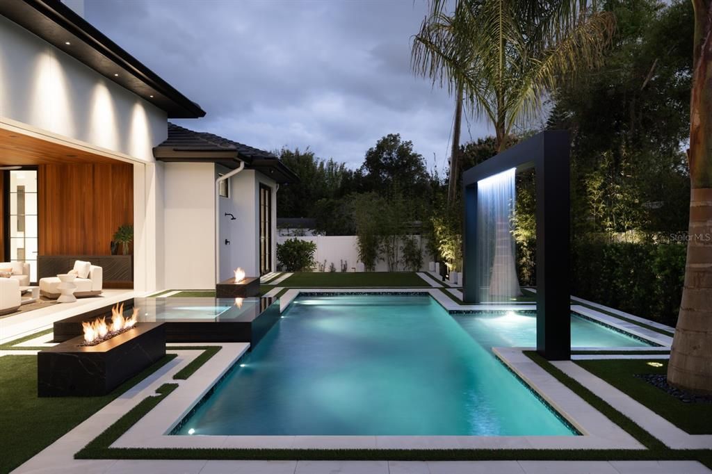 На продажу: $5,450,000 (5 спален, 5 ванн, 5164 Квадратных фут)