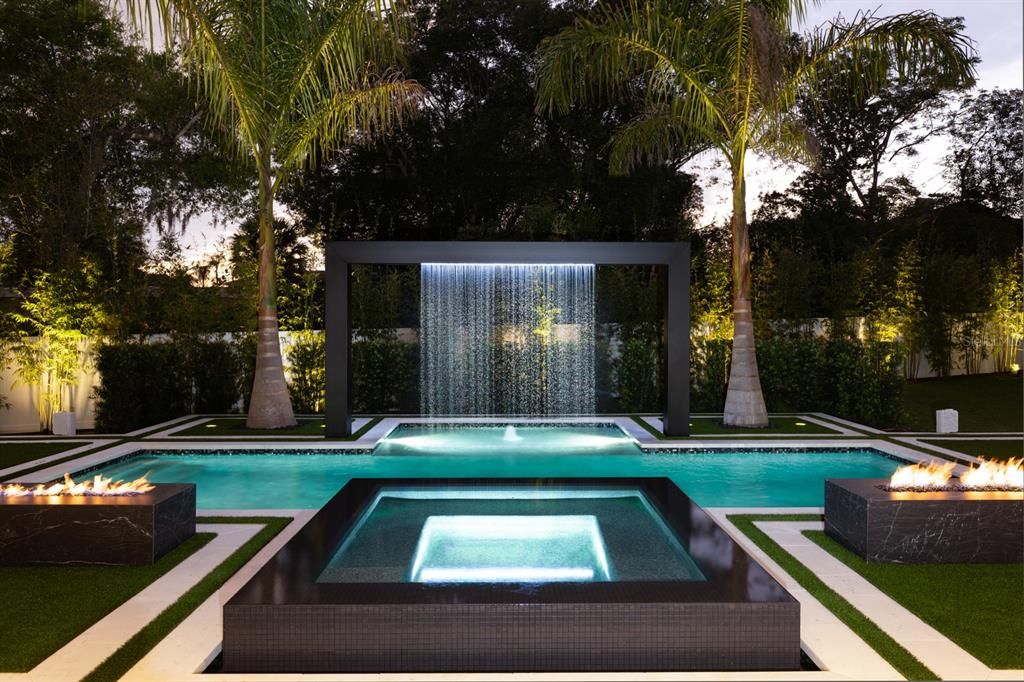 На продажу: $5,450,000 (5 спален, 5 ванн, 5164 Квадратных фут)