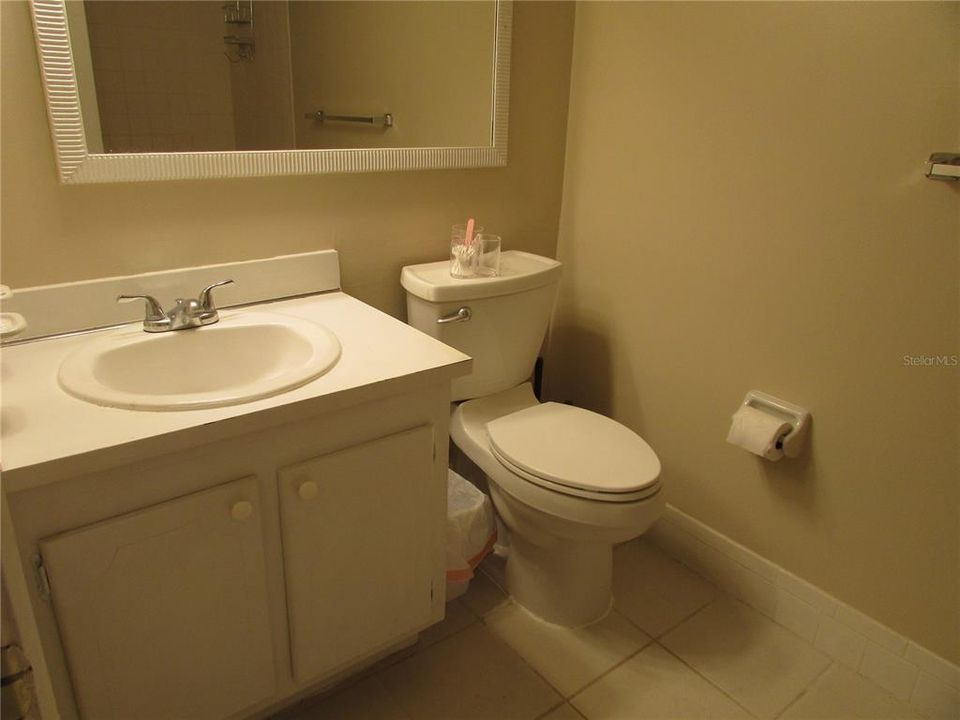 出租: $2,200 (2 贝兹, 2 浴室, 1200 平方英尺)