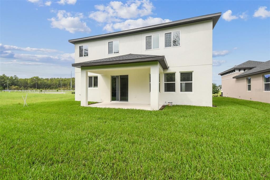 Activo con contrato: $653,990 (5 camas, 3 baños, 2732 Pies cuadrados)