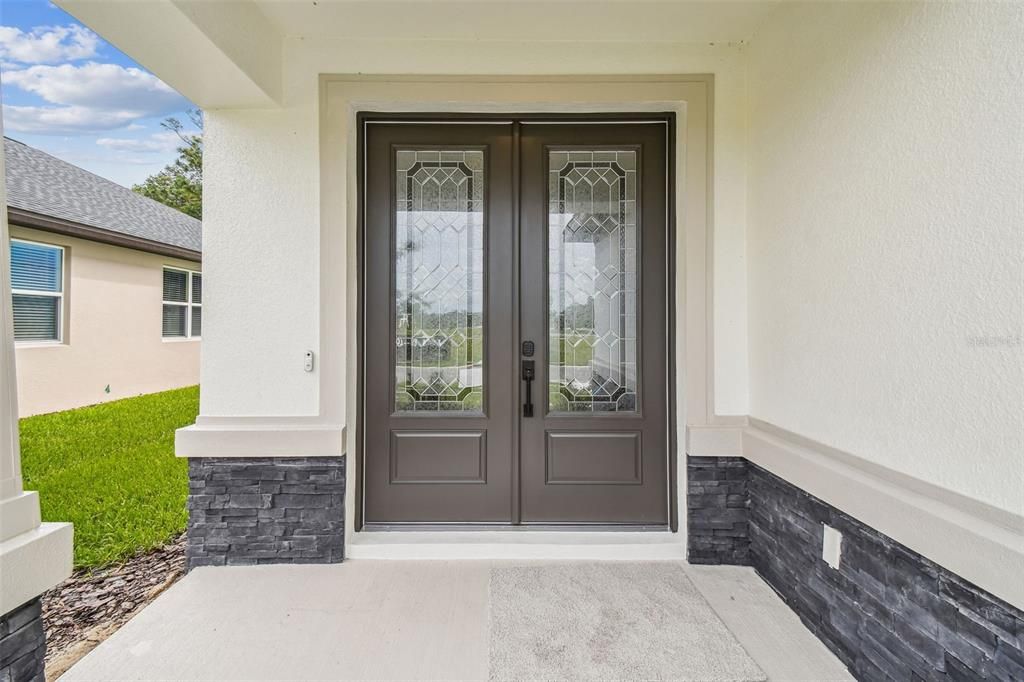 Activo con contrato: $653,990 (5 camas, 3 baños, 2732 Pies cuadrados)