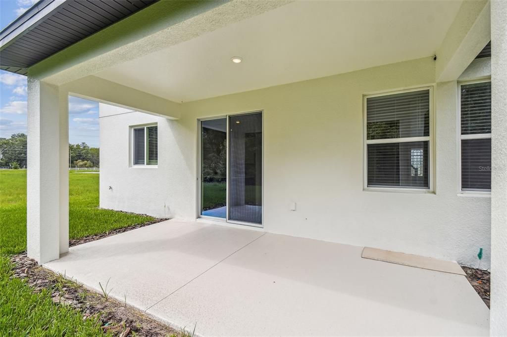 Activo con contrato: $653,990 (5 camas, 3 baños, 2732 Pies cuadrados)