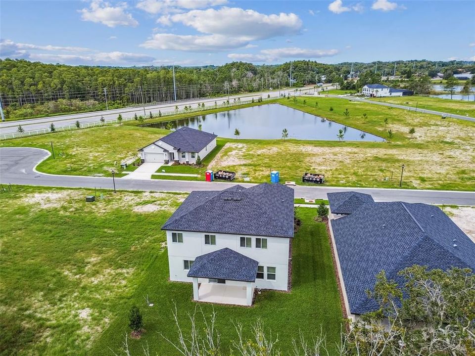 Activo con contrato: $653,990 (5 camas, 3 baños, 2732 Pies cuadrados)