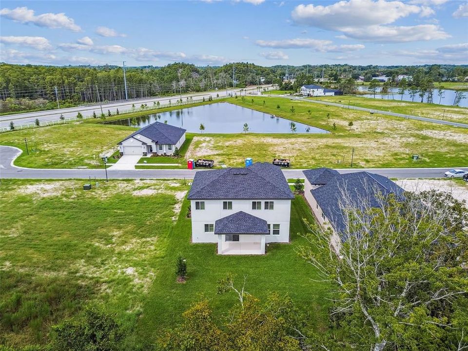 Activo con contrato: $653,990 (5 camas, 3 baños, 2732 Pies cuadrados)