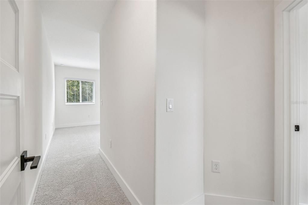 Activo con contrato: $653,990 (5 camas, 3 baños, 2732 Pies cuadrados)