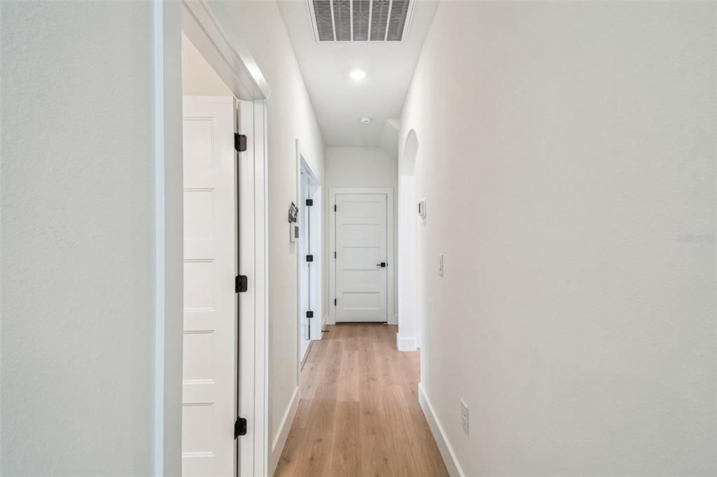 Activo con contrato: $653,990 (5 camas, 3 baños, 2732 Pies cuadrados)