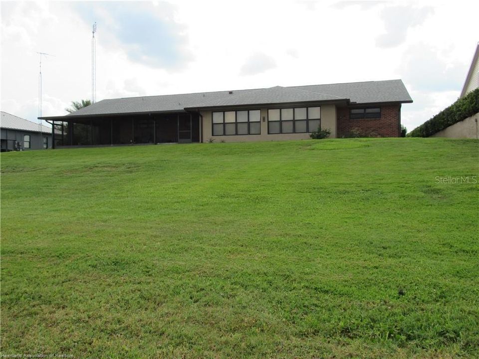 For Sale: $769,500 (3 beds, 3 baths, 2319 Square Feet)