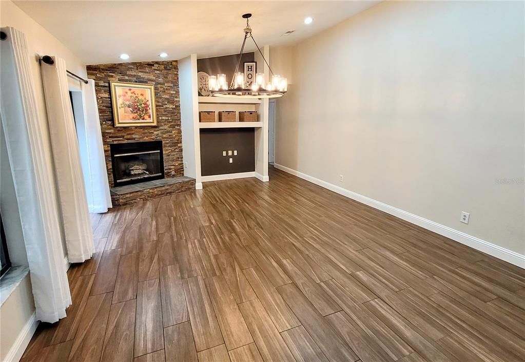 Active With Contract: $849,900 (4 beds, 3 baths, 2662 Square Feet)