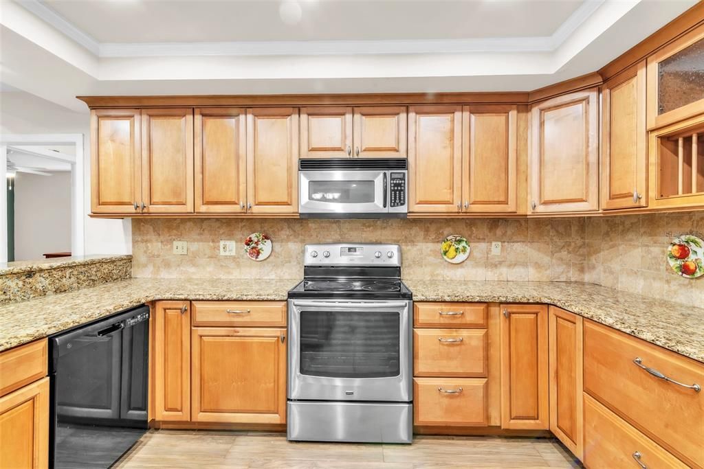 Active With Contract: $849,900 (4 beds, 3 baths, 2662 Square Feet)