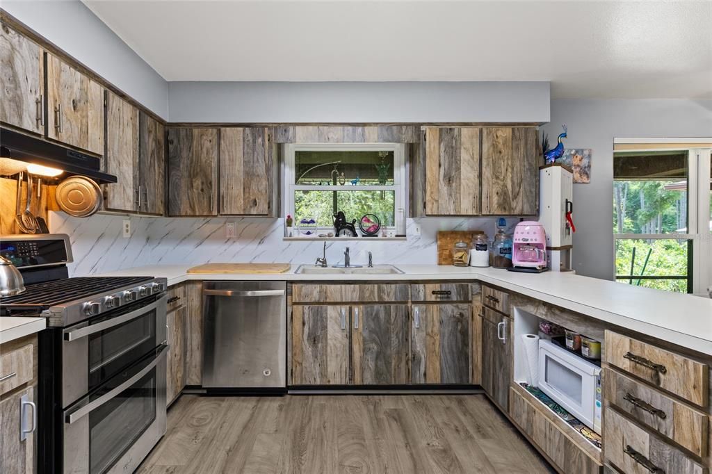 待售: $472,000 (3 贝兹, 2 浴室, 1753 平方英尺)