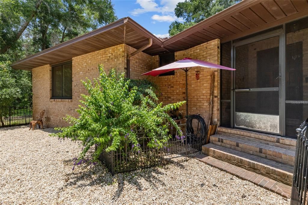 待售: $472,000 (3 贝兹, 2 浴室, 1753 平方英尺)