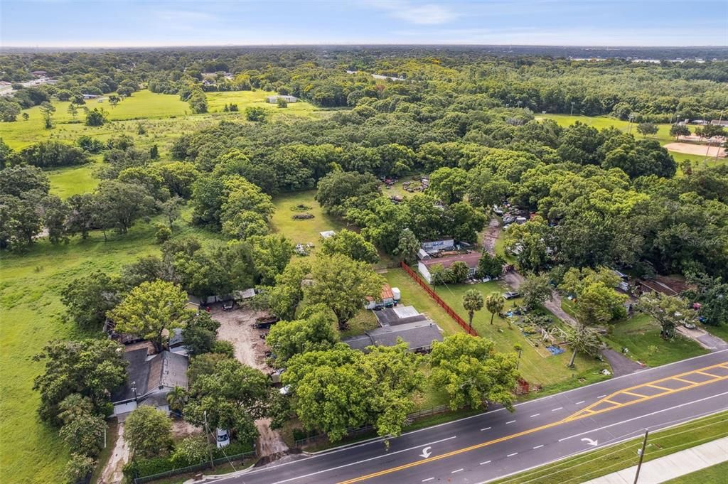 For Sale: $1,000,000 (3 beds, 2 baths, 1676 Square Feet)
