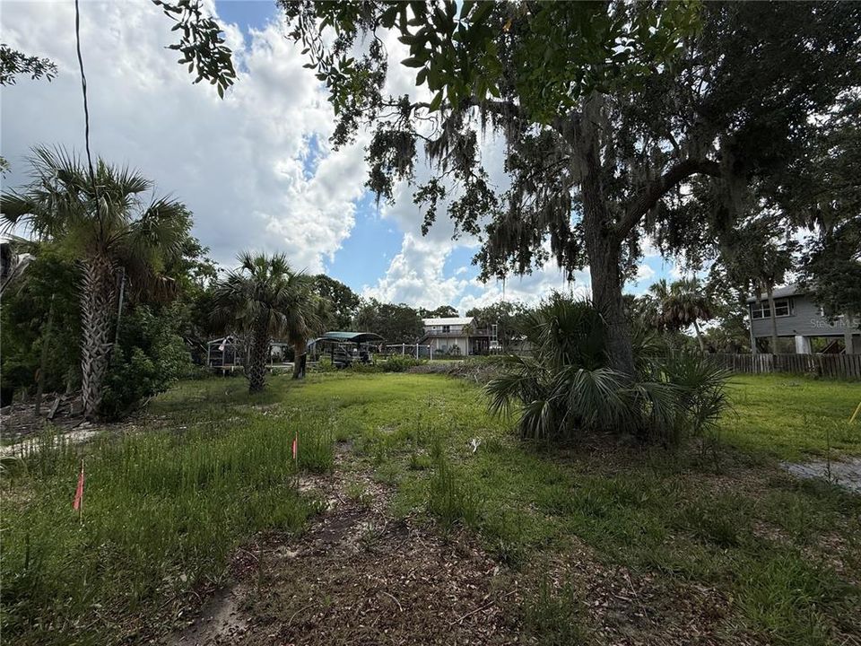 En Venta: $140,000 (0.23 acres)