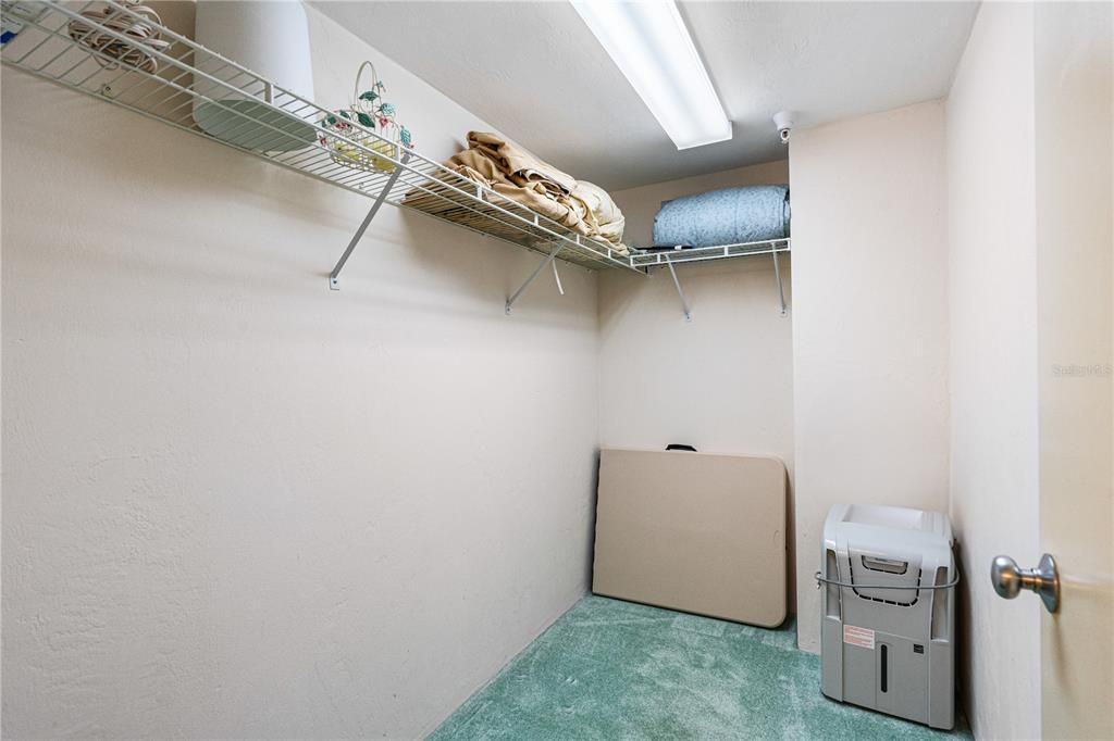 待售: $449,000 (2 贝兹, 2 浴室, 1380 平方英尺)