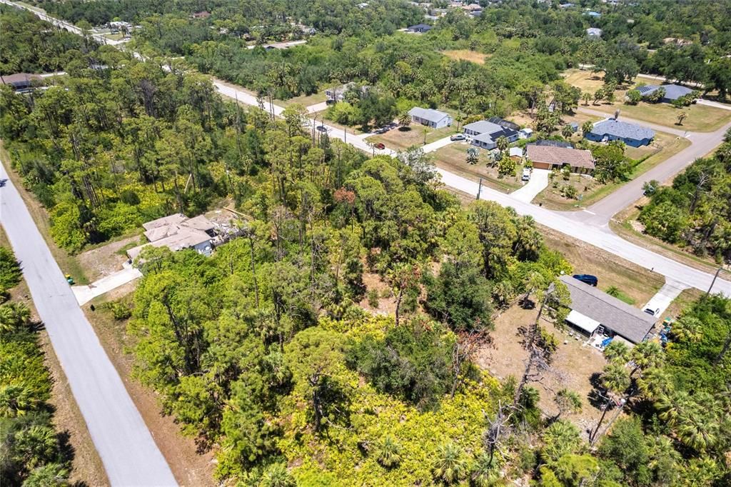 Activo con contrato: $12,000 (0.23 acres)