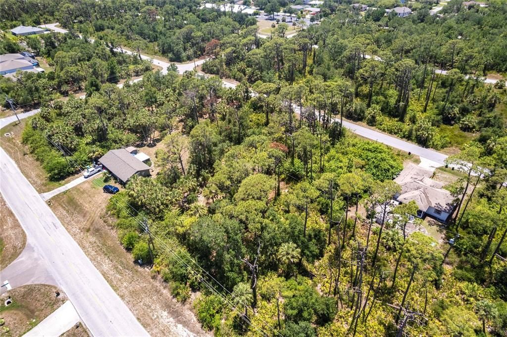 Activo con contrato: $12,000 (0.23 acres)