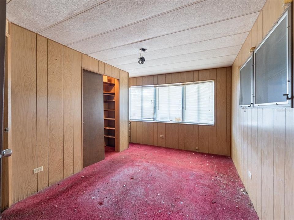 На продажу: $80,000 (2 спален, 2 ванн, 957 Квадратных фут)