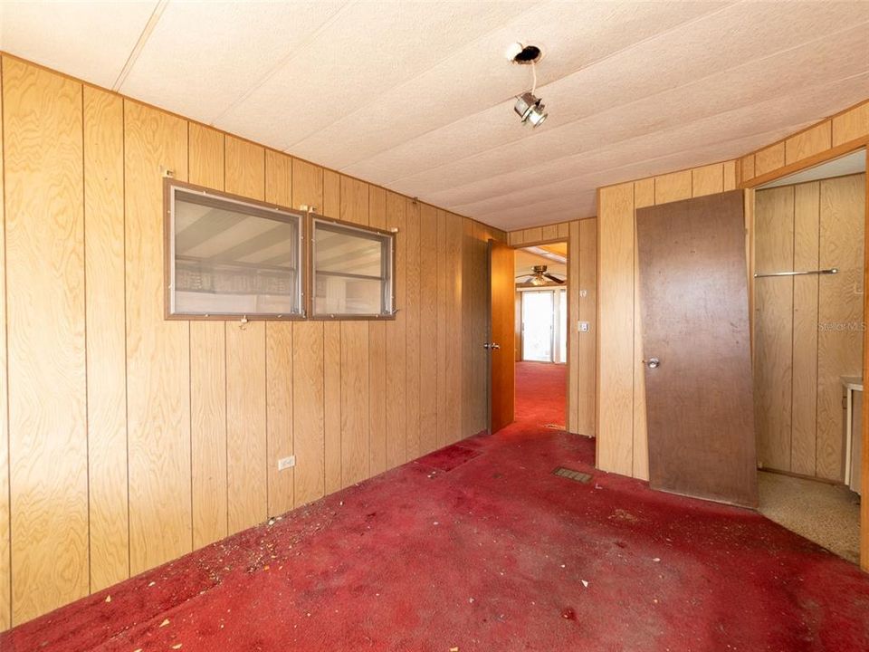 На продажу: $80,000 (2 спален, 2 ванн, 957 Квадратных фут)