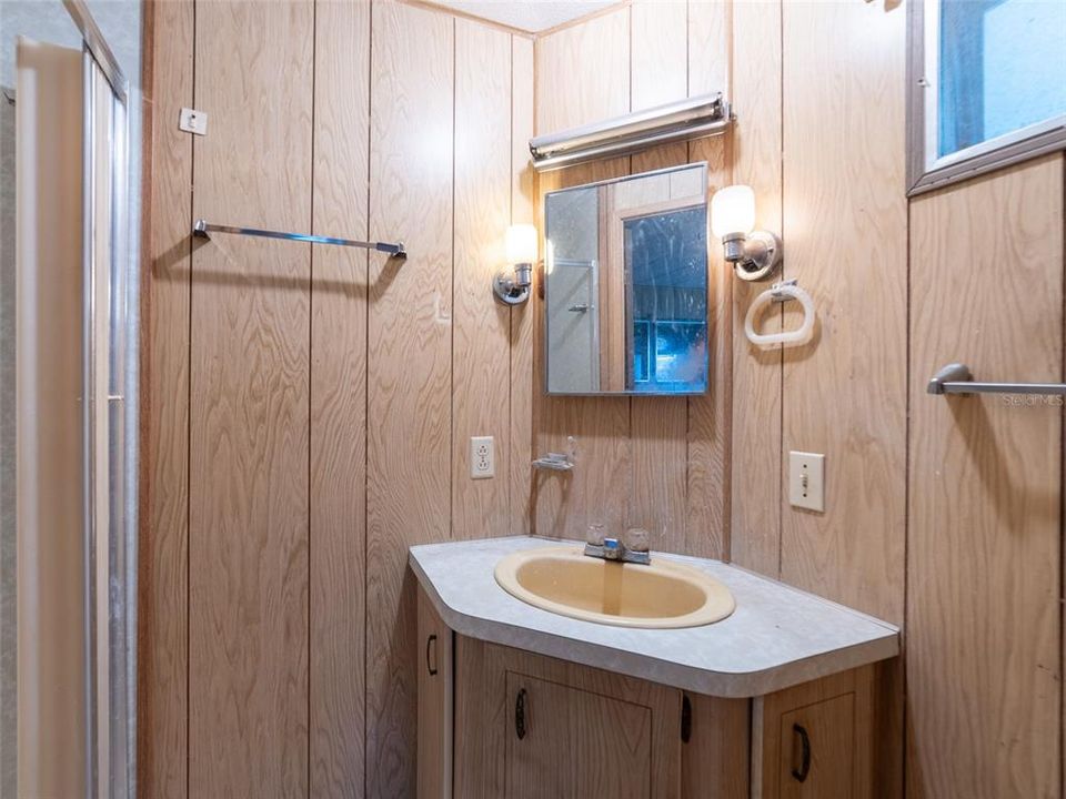 На продажу: $80,000 (2 спален, 2 ванн, 957 Квадратных фут)