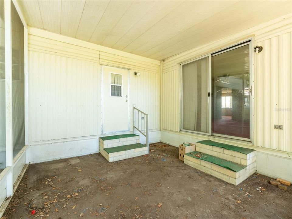 На продажу: $80,000 (2 спален, 2 ванн, 957 Квадратных фут)