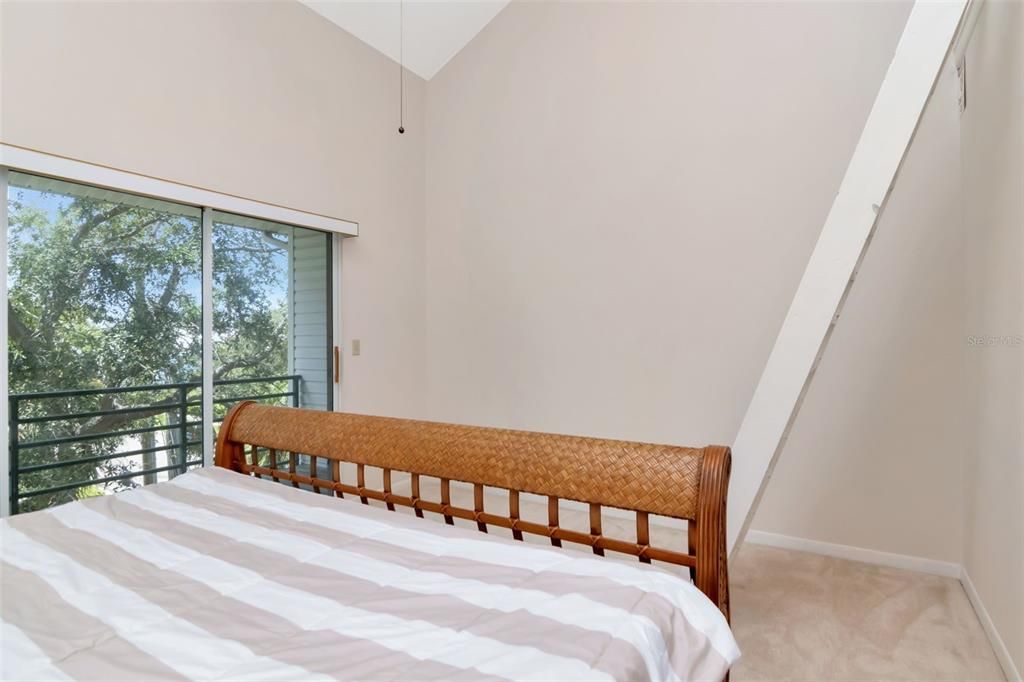 Activo con contrato: $2,700 (3 camas, 3 baños, 1700 Pies cuadrados)