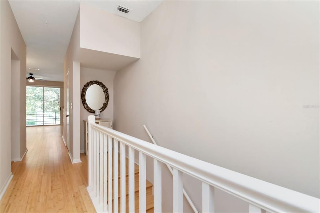 Activo con contrato: $2,700 (3 camas, 3 baños, 1700 Pies cuadrados)