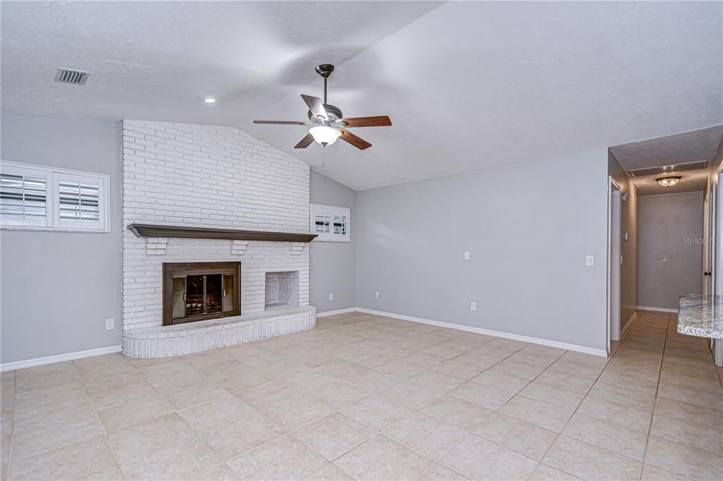 For Sale: $535,000 (5 beds, 3 baths, 2880 Square Feet)