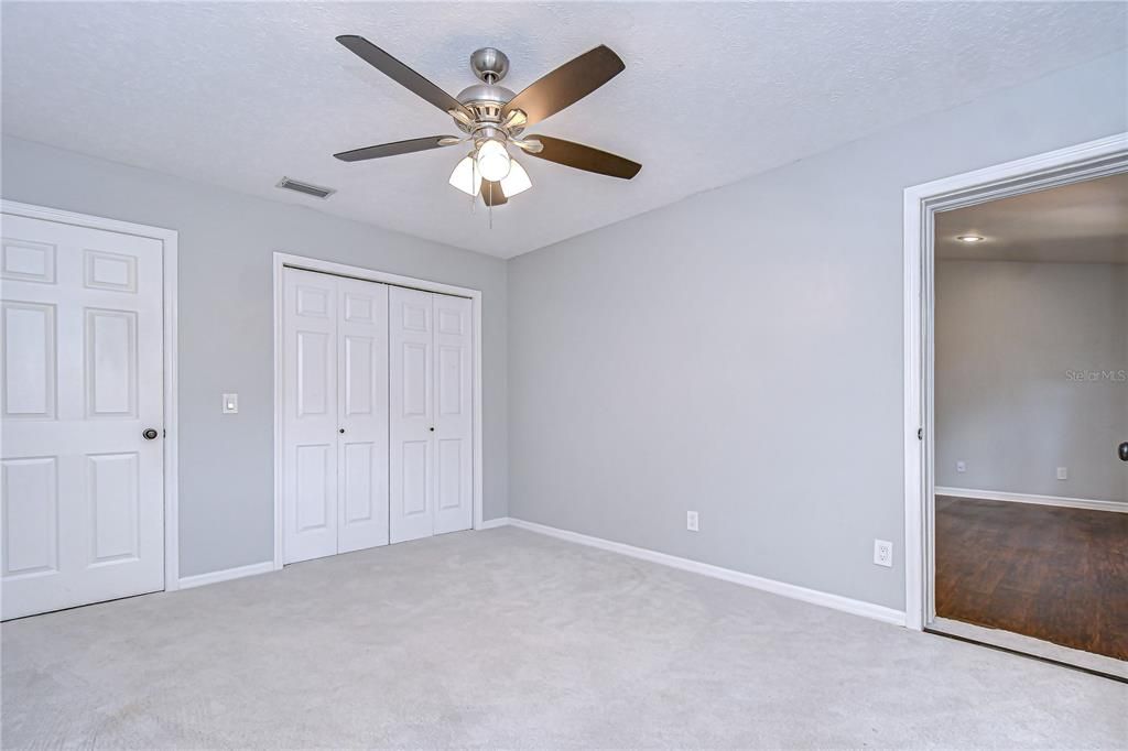 For Sale: $535,000 (5 beds, 3 baths, 2880 Square Feet)