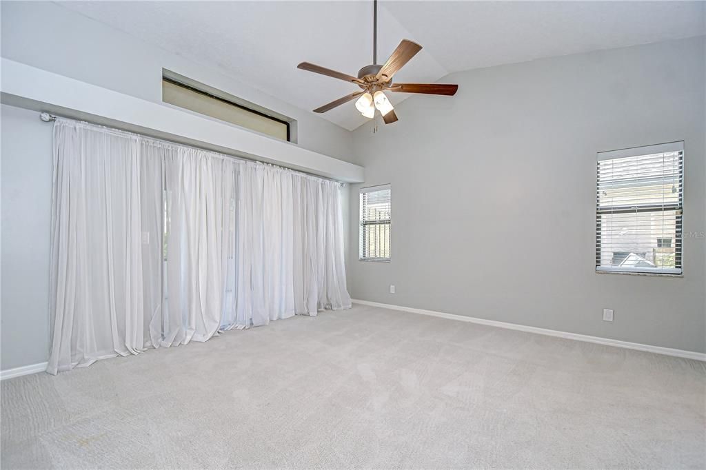 For Sale: $535,000 (5 beds, 3 baths, 2880 Square Feet)