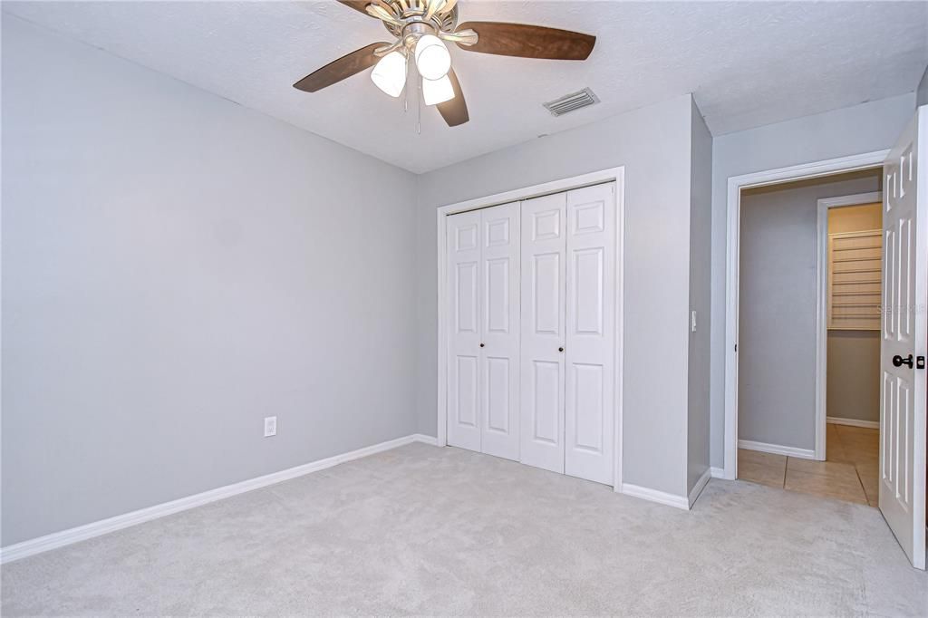 For Sale: $535,000 (5 beds, 3 baths, 2880 Square Feet)