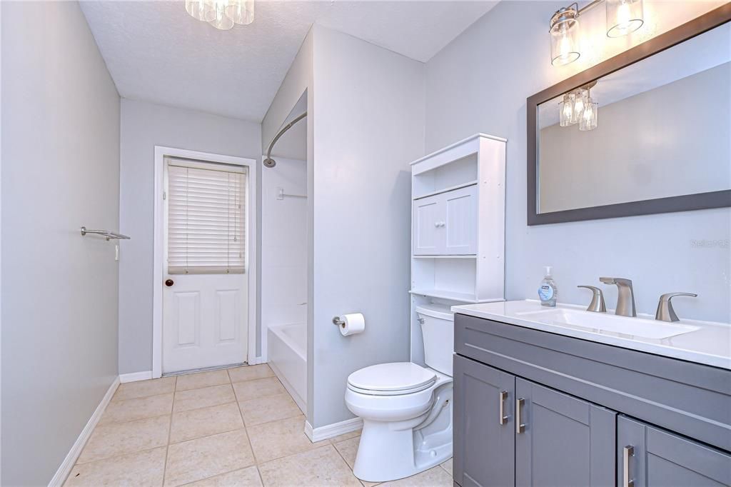 For Sale: $535,000 (5 beds, 3 baths, 2880 Square Feet)