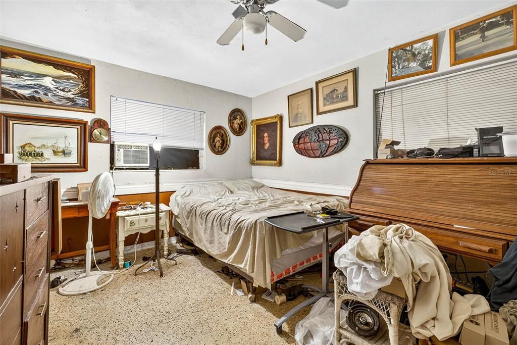 Active With Contract: $279,999 (3 beds, 2 baths, 1483 Square Feet)