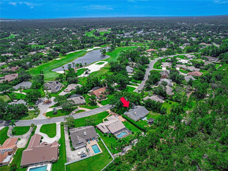 Activo con contrato: $595,000 (4 camas, 2 baños, 2779 Pies cuadrados)