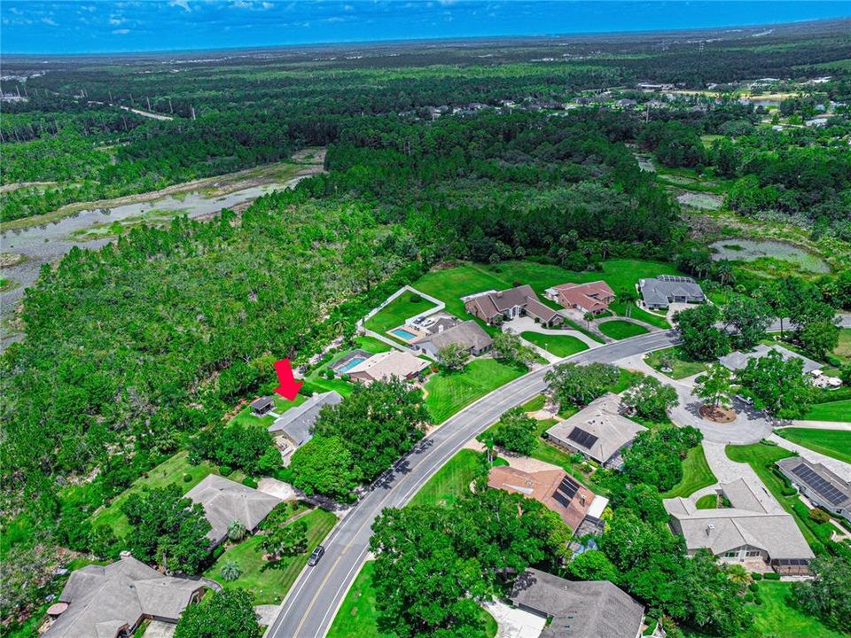 Activo con contrato: $595,000 (4 camas, 2 baños, 2779 Pies cuadrados)