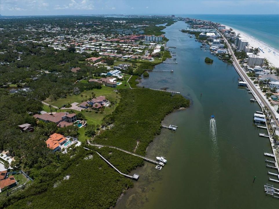 待售: $9,825,000 (5 贝兹, 6 浴室, 8649 平方英尺)